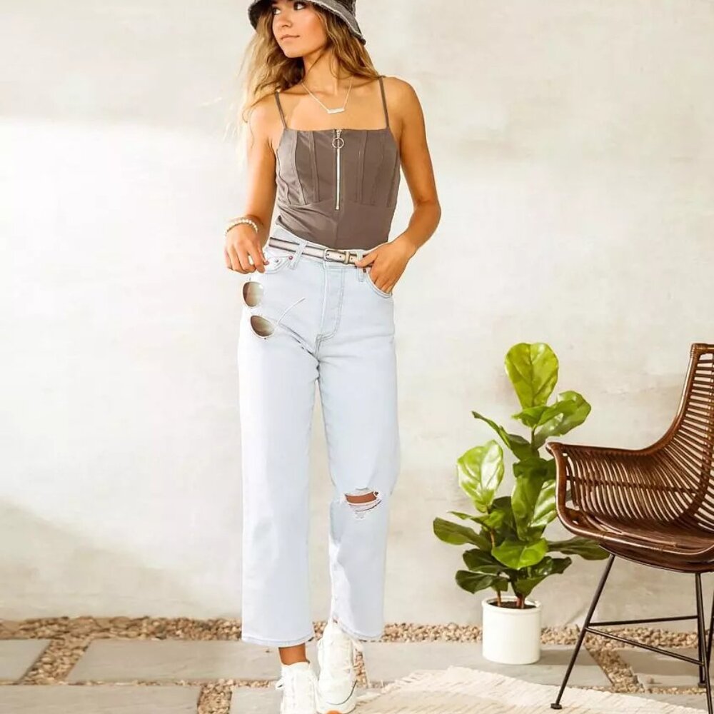 LEVI'S ribcage straight ankle jeans in space ripple (sz31)